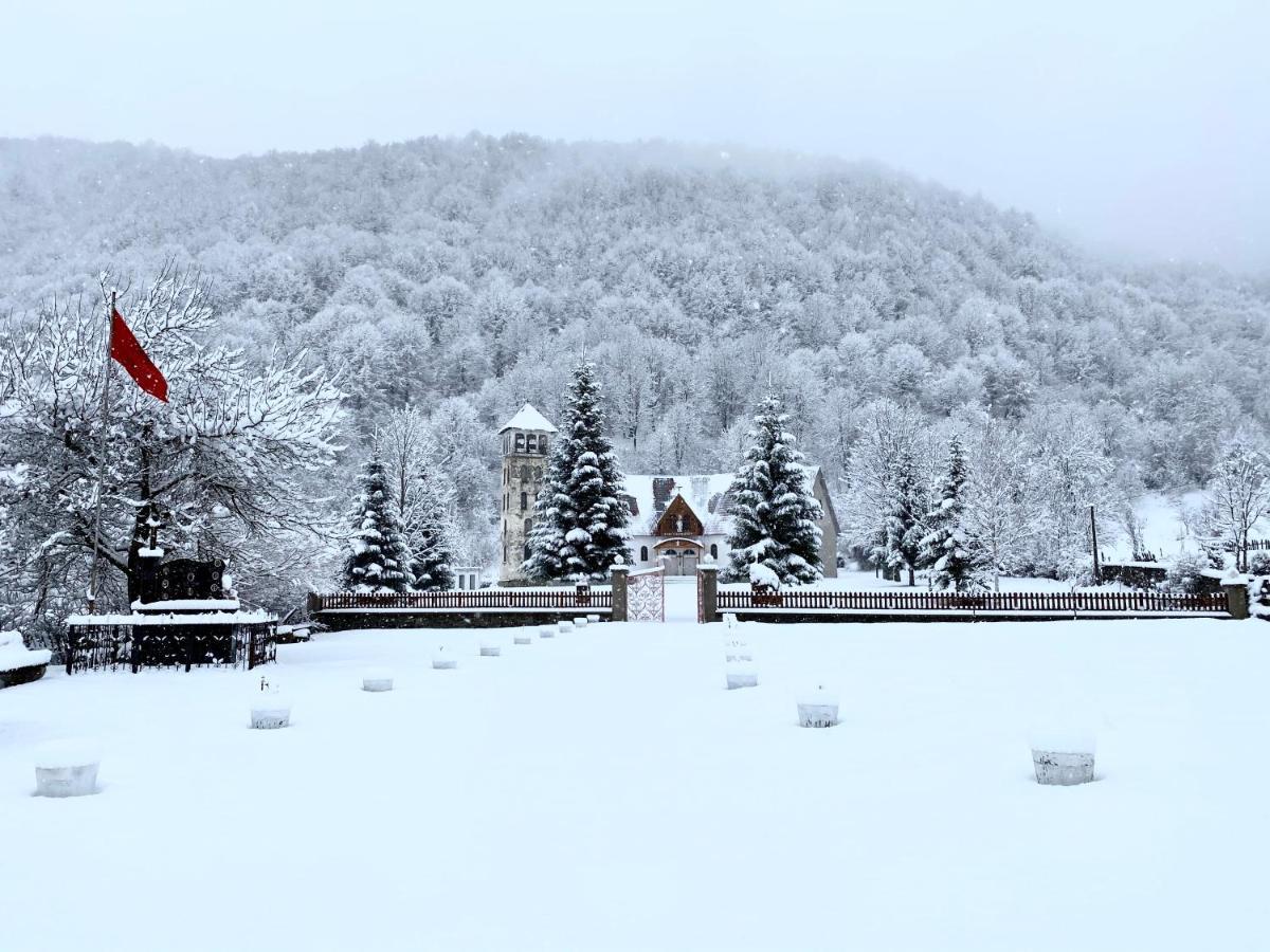 Peraj Guesthouse Vermosh Exteriér fotografie